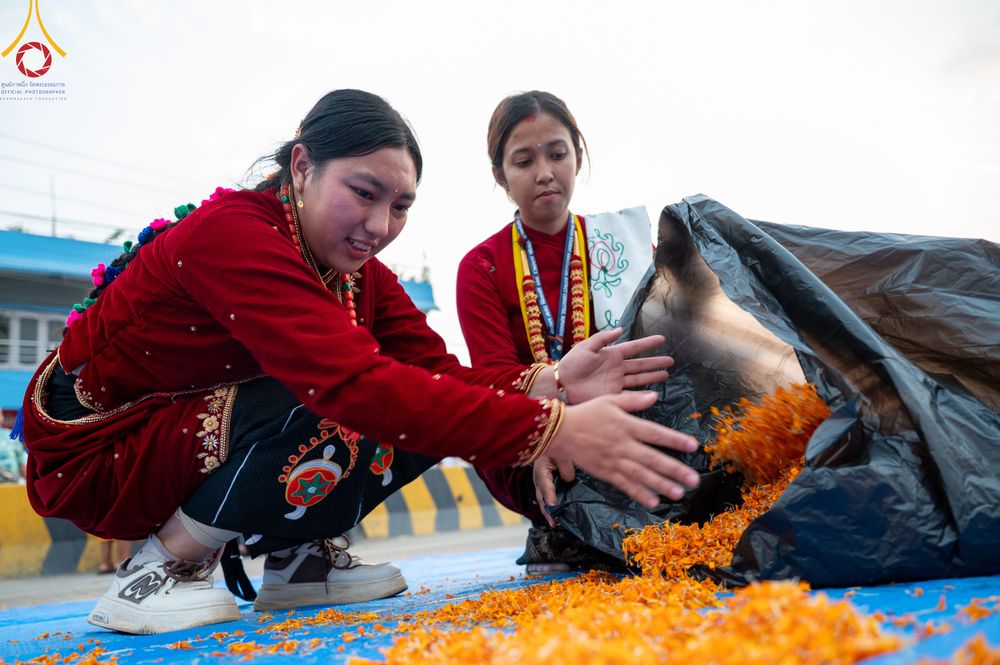 ภาพ No.317108:วันเสาร์ที่ 28 มีนาคม พ.ศ.2569 ธรรมยาตราจาริก ณ ซุ้มประตูลุมพินีเกต(Lumbini Gate) ประเทศเนปาล