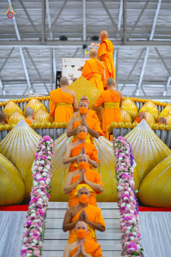 ภาพ No.81634:พิธีหล่อพระประธานเพื่อประดิษฐาน ณ ห้องแก้วสารพัดนึก 2 เนื่องในวันวิสาขบูชา วันเสาร์ที่ 3 มิถุนายน 2566 ณ วัดพระธรรมกาย จ.ปทุมธานี