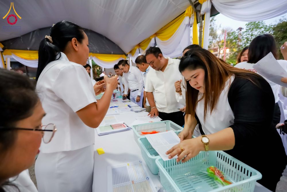 ภาพ No.313834:วันอาทิตย์ที่ 14 มีนาคม พ.ศ. 2569 ทำบุญเมืองหาดใหญ่ตักบาตรพระ 1,109 รูป เติมบุญใหญ่ หลังวิกฤตมหาอุทกภัย ณ ซุ้มประตูไชน่าทาวน์ ถนนศุภสารรังสรรค์ อ.หาดใหญ่ จ.สงขลา