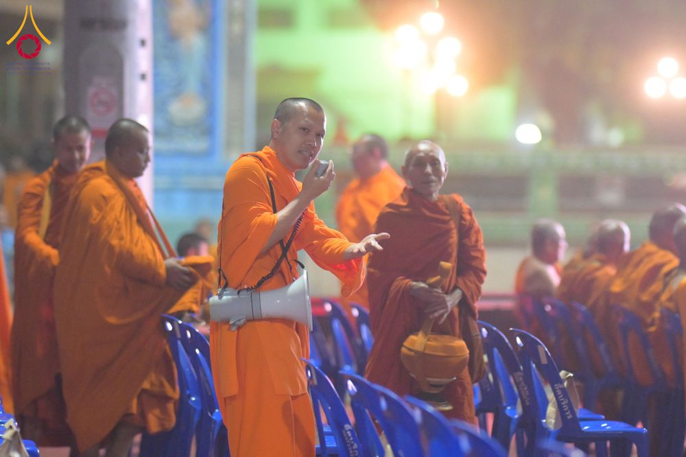 ภาพ No.284604:วันอาทิตย์ที่ 14 ธันวาคม พ.ศ.2568  พิธีทำบุญเมืองสุราษฎร์ธานี 110ปี และพิธีตักบาตรพระสงฆ์ 1,110 รูป  ณ บริเวณริมน้ำวัดกลาง (เก่า) ถนนบ้านดอน ตำบลตลาดใหม่ อำเภอเมือง จังหวัดสุราษฎร์ธานี