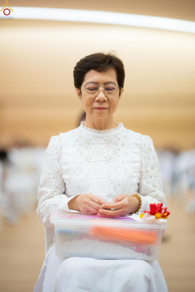 ภาพ No.280561:วันที่ 28 ธันวาคม พ.ศ.2568 พิธีถวายอุปกรณ์ทำความสะอาด ณ ห้องแก้วสารพัดนึก วัดพระธรรมกาย