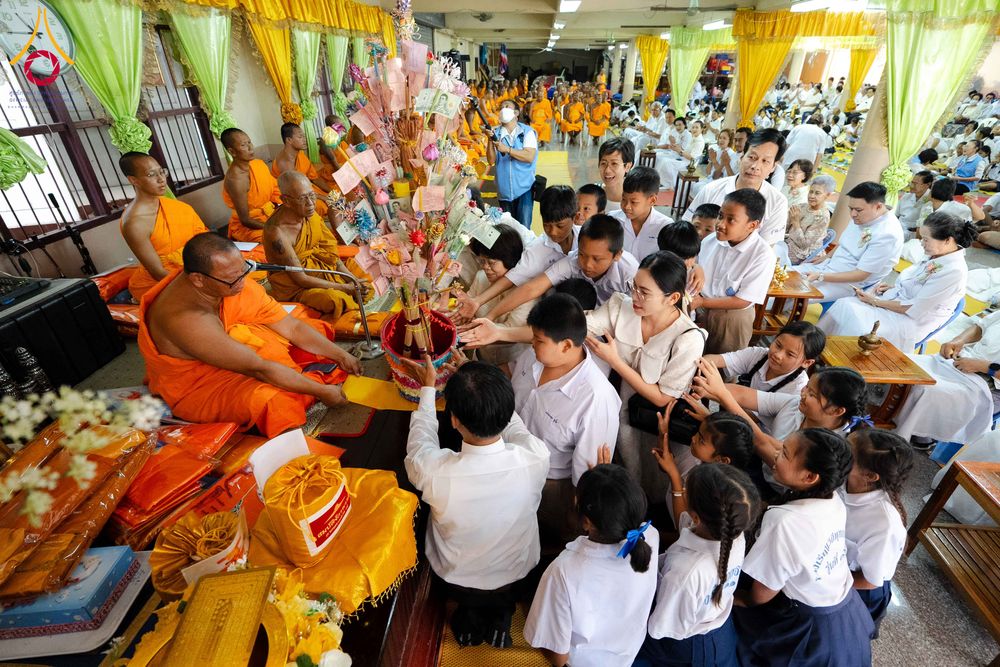 ภาพ No.304352:วันที่ 27 มกราคม พ.ศ. 2569 พิธีทอดผ้าป่าทำนุบำรุงศาสนสถาน ณ วัดไทยเจริญ อ.บางกรวย จ.นนทบุรี ในโครงการธรรมยาตรา กตัญญูบูชา มหาปูชนียาจารย์ พระมงคลเทพมุนี(สด จนฺทสโร) พระผู้ปราบมาร อนุสรณ์สถาน 7 แห่ง ปีที่ 14