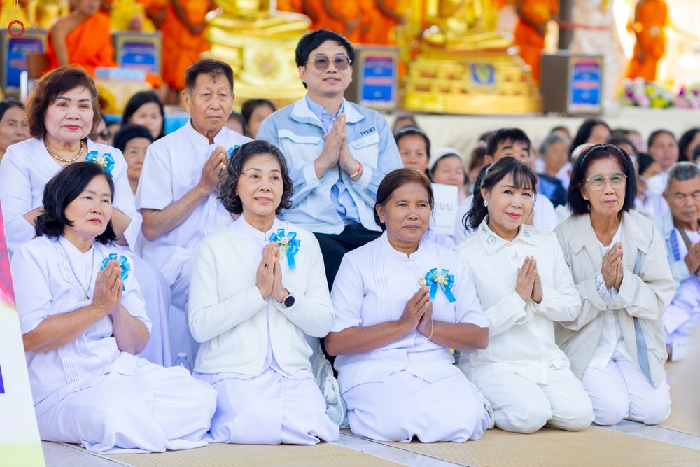 ภาพ No.293341:วันที่ 12 มกราคม พ.ศ. 2569 พิธีทอดผ้าป่าทำนุบำรุงศาสนสถาน ณ วัดพรสวรรค์ อ.สองพี่น้อง จ.สุพรรณบุรี ในโครงการธรรมยาตรา กตัญญูบูชา มหาปูชนียาจารย์ พระมงคลเทพมุนี(สด จนฺทสโร) พระผู้ปราบมาร อนุสรณ์สถาน 7 แห่ง ปีที่ 14