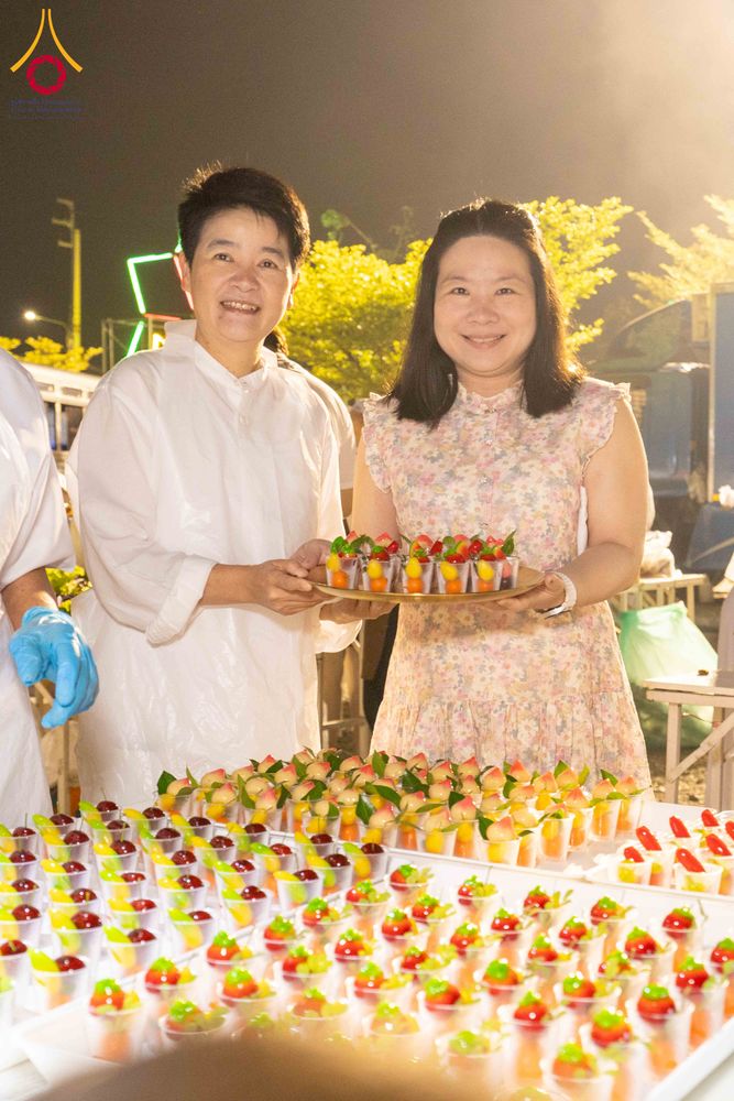 ภาพ No.295794:วันที่ 17 มกราคม พ.ศ. 2569 พิธีถวายภัตตาหารเป็นสังฆทาน แด่พระธรรมยาตรา ณ วัดโบสถ์บน ต.บางคูเวียง จ.นนทบุรี อนุสรณ์สถานลำดับที่ 4 สถานที่เกิดด้วยกายธรรม ในโครงการธรรมยาตรา กตัญญูบูชา มหาปูชนียาจารย์ พระมงคลเทพมุนี(สด จนฺทสโร) พระผู้ปราบมาร อนุสรณ์สถาน 7 แ