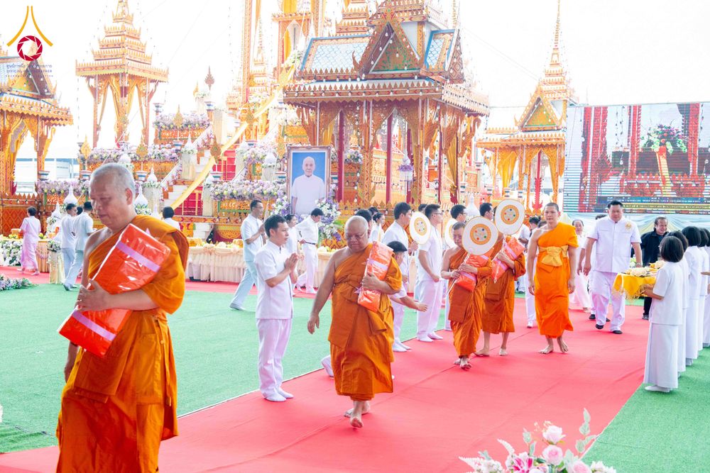 ภาพ No.316593:วันอาทิตย์ที่ 29 มีนาคม พ.ศ. 2569 พิธีทอดผ้าบังสุกุลและพิธีชำระร่าง โยมพ่อณรงค์ จินตมากุล  สิริอายุ 99 ปี 11 เดือน โยมบิดา พระครูปลัดรัตนวีรวัฒน์ (รังสฤษดิ์ อิทฺธิจินตโก) ที่ปรึกษาเจ้าคณะจังหวัดปทุมธานี เจ้าอาวาสวัดพระธรรมกาย  ณ ฌาปนสถานชั่วคราว ทางเข้า 