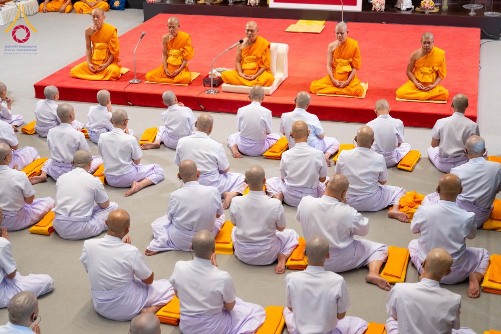 ภาพ No.286593:วันเสาร์ที่ 12 กรกฏาคม พ.ศ.2568 พิธีบรรพชาอุปสมบท  โครงการบรรพชาอุปสมบทหมู่ ธรรมทายาทนานาชาติ(ภาคภาษาจีน), โครงการบรรพชาสามเณร โรงเรียนนานาชาติ รุ่นที 14