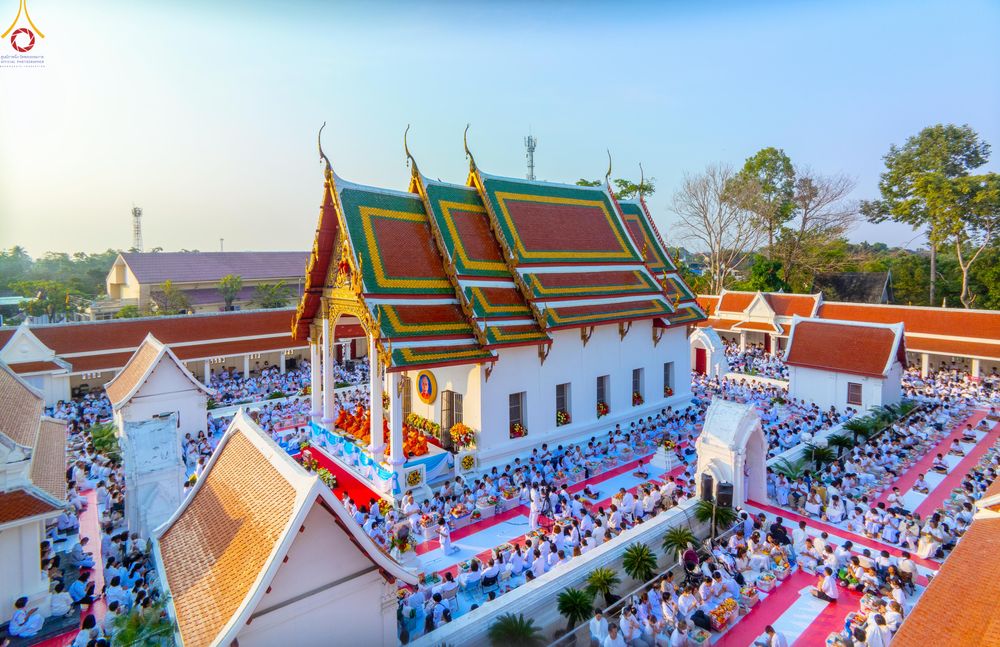 ภาพ No.297602:วันที่ 18 มกราคม พ.ศ. 2569 พิธีตักบาตรพระธรรมยาตรา ณ วัดโบสถ์บน ต.บางคูเวียง จ.นนทบุรี อนุสรณ์สถานลำดับที่ 4 สถานที่เกิดด้วยกายธรรม ในโครงการธรรมยาตรา กตัญญูบูชา มหาปูชนียาจารย์ พระมงคลเทพมุนี(สด จนฺทสโร) พระผู้ปราบมาร อนุสรณ์สถาน 7 แห่ง ปีที่ 14