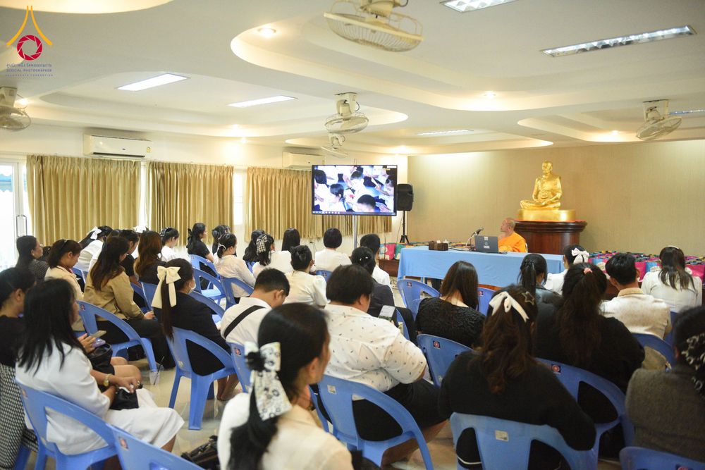 ภาพ No.282050:วันศุกร์ที่ 19 ธันวาคม พ.ศ. 2568 พิธีมอบโล่และใบประกาศเกียรติคุณ โครงการเจริญพระพุทธมนต์ธัมมจักกัปปวัตตนสูตร และวันรวมพลังเด็กดีV-Star ดาวแห่งความดี ผู้นำฟื้นฟูศีลธรรมโลกจังหวัดสระบุรี ณ ศูนย์ปฏิบัติธรรมสระบุรี