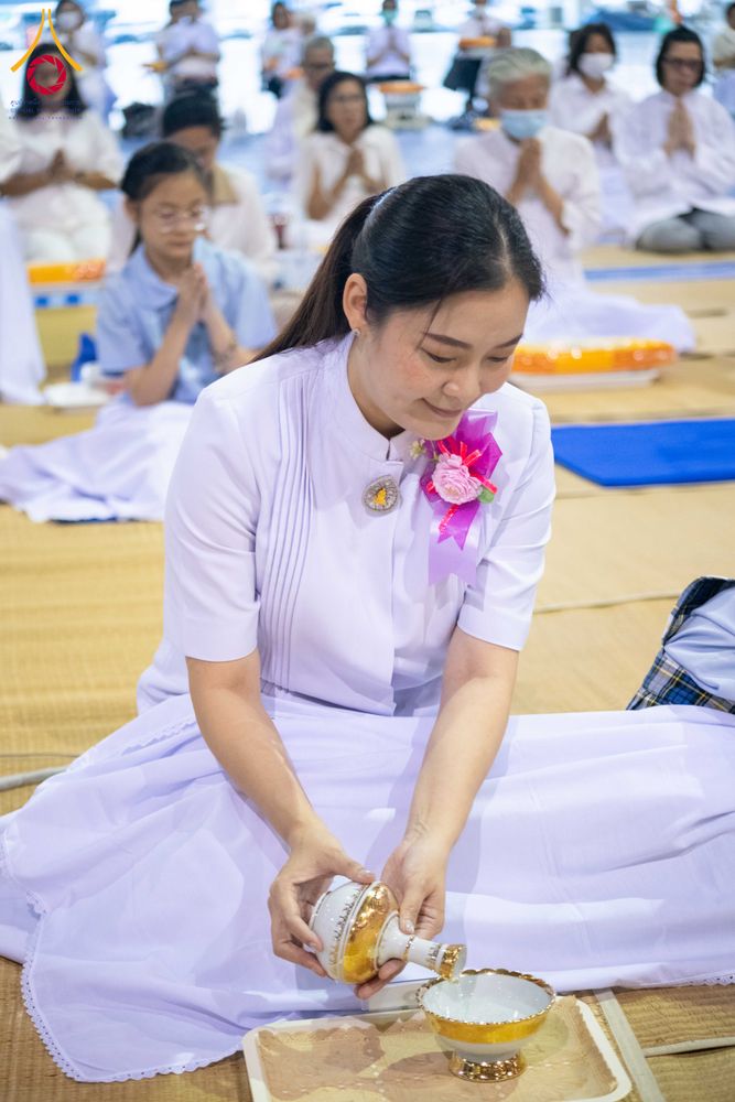 ภาพ No.303551:วันที่ 27 มกราคม พ.ศ. 2569 พิธีถวายภัตตาหารเป็นสังฆทาน แด่พระธรรมยาตรา ณ วัดพระธรรมกาย  จังหวัดปทุมธานี ในโครงการธรรมยาตรา กตัญญูบูชา มหาปูชนียาจารย์ พระมงคลเทพมุนี(สด จนฺทสโร) พระผู้ปราบมาร อนุสรณ์สถาน 7 แห่ง ปีที่ 14