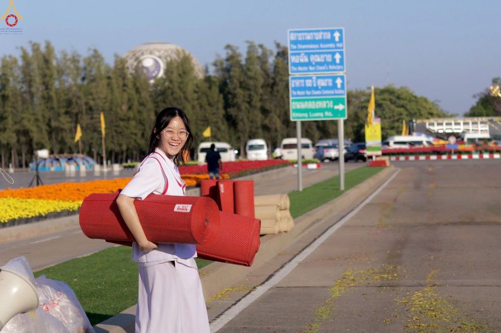 ภาพ No.296071:ภาพเบื้องหลังอาสาสมัครรวมใจ ชุดที่ 1 ในโครงการธรรมยาตรา กตัญญูบูชา มหาปูชนียาจารย์ พระมงคลเทพมุนี(สด จนฺทสโร) พระผู้ปราบมาร อนุสรณ์สถาน 7 แห่ง ปีที่ 14