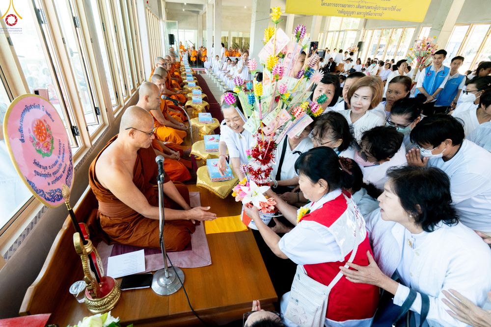 ภาพ No.288739:วันที่ 5 มกราคม พ.ศ. 2569 พิธีทอดผ้าป่าทำนุบำรุงศาสนสถาน ณ วัดศิลามูล อ.บางเลน จ.นครปฐม ในโครงการธรรมยาตรา กตัญญูบูชา มหาปูชนียาจารย์ พระมงคลเทพมุนี(สด จนฺทสโร) พระผู้ปราบมาร อนุสรณ์สถาน 7 แห่ง ปีที่ 14