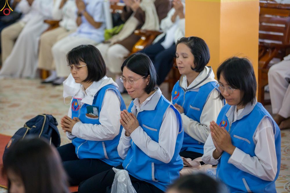 ภาพ No.291266:วันที่ 9 มกราคม พ.ศ. 2569 พิธีทอดผ้าป่าทำนุบำรุงศาสนสถาน ณ วัดนาราภิรมย์ อ.บางเลน จ.นครปฐม ในโครงการธรรมยาตรา กตัญญูบูชา มหาปูชนียาจารย์ พระมงคลเทพมุนี(สด จนฺทสโร) พระผู้ปราบมาร อนุสรณ์สถาน 7 แห่ง ปีที่ 14