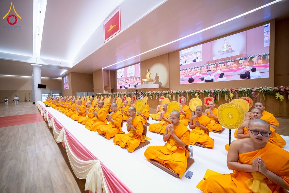 ภาพ No.237870:วันอาทิตย์ที่ 10 สิงหาคม พ.ศ. 2568 พิธีถวายไทยธรรมมุทิตาเปรียญธรรมและบาลีศึกษา ณ ห้องแก้วสารพัดนึก2 วัดพระธรรมกาย ปทุมธานี