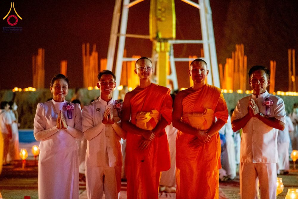 ภาพ No.275315:วันอาทิตย์ที่ 30 พฤศจิกายน พ.ศ. 2568 พิธีจุดประทีปถวายเป็นพุทธบูชา ณ ศูนย์ปฏิบัติธรรมระยอง (บ้านช่องลม)