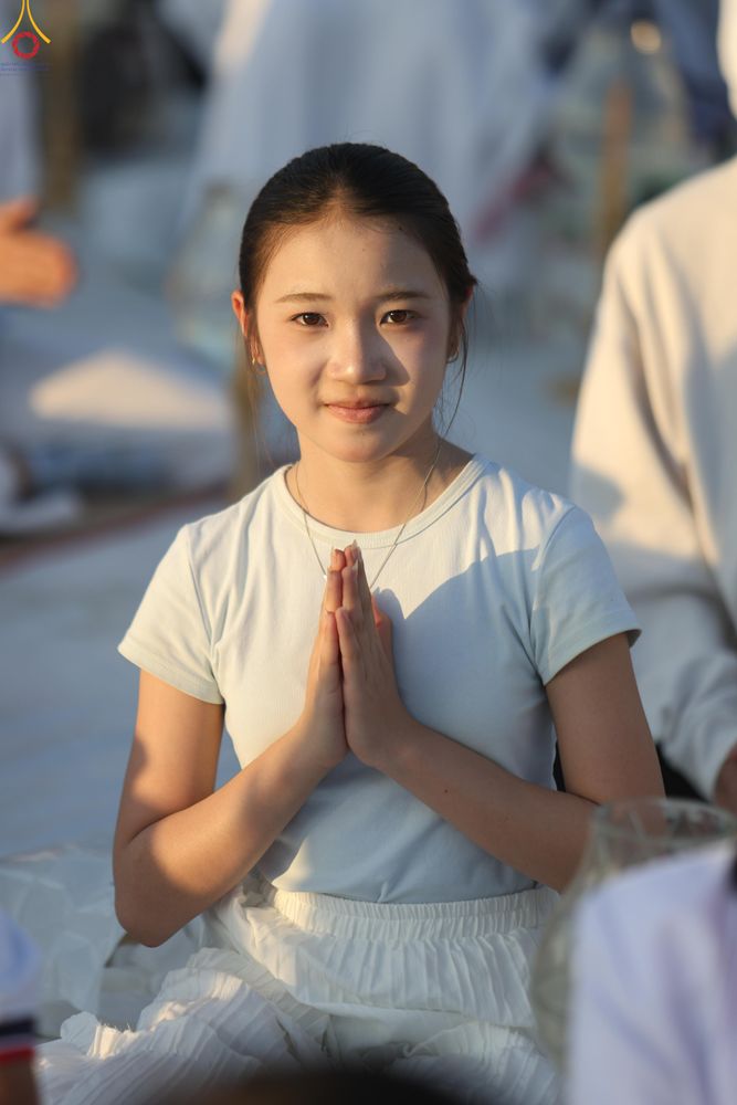 ภาพ No.302052:วันที่ 23 มกราคม พ.ศ. 2569 พิธีจุดประทีปธรรมถวายเป็นพุทธบูชา และบูชาธรรมมหาปูชนียาจารย์  ณ อนุสรณ์สถานลำดับที่ 5 สถานที่เผยแผ่วิชชาธรรมกายครั้งแรก อนุสรณ์สถานบางปลา วัดบางปลา อำเภอบางเลน จังหวัดนครปฐม ในโครงการธรรมยาตรา กตัญญูบูชา มหาปูชนียาจารย์ พระมงคล