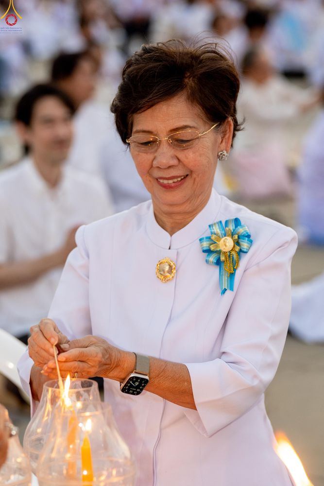 ภาพ No.307901:วันที่ 31 มกราคม พ.ศ. 2569 พิธีจุดประทีปธรรมถวายเป็นพุทธบูชา  และบูชาธรรมมหาปูชนียาจารย์ (ภาพชุดที่ 2) ณ วัดพระธรรมกาย ปทุมธานี ในโครงการธรรมยาตรา กตัญญูบูชา มหาปูชนียาจารย์ พระมงคลเทพมุนี(สด จนฺทสโร) พระผู้ปราบมาร อนุสรณ์สถาน 7 แห่ง ปีที่ 14