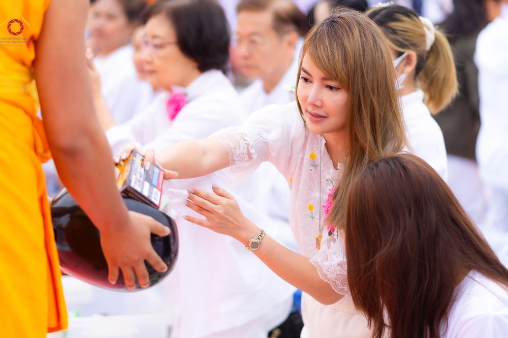 ภาพ No.118636:พิธีตักบาตรพระธรรมยาตรา ปีที่ 12 ณ อนุสรณ์สถานลำดับที่ 5 สถานที่เผยแผ่วิชชาธรรมกายครั้งแรก อนุสรณ์สถานบางปลา จ.นครปฐม วันที่ 25 มกราคม พ.ศ. 2567