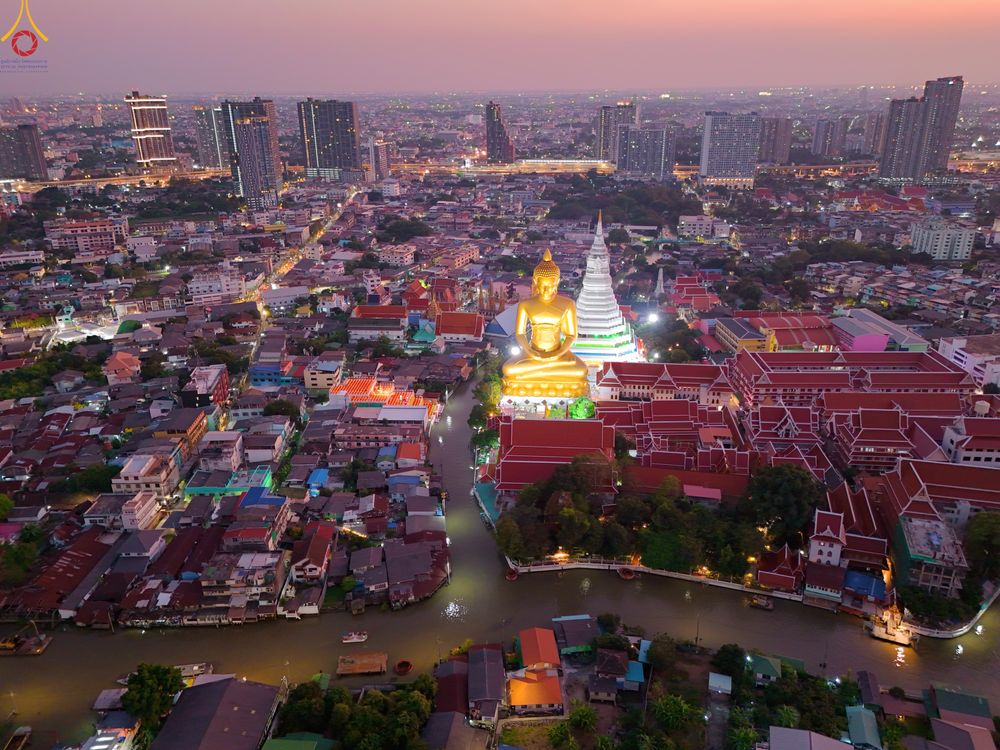 ภาพ No.302918:วันที่ 24 มกราคม พ.ศ. 2569 พิธีจุดประทีปธรรมถวายเป็นพุทธบูชา  และบูชาธรรมมหาปูชนียาจารย์  ณ อาคารธรรมยาตรา กตัญญูบูชามหาปูชนียาจารย์  ตรงข้ามวัดปากน้ำภาษีเจริญ จ.กรุงเทพมหานคร ในโครงการธรรมยาตรา กตัญญูบูชา มหาปูชนียาจารย์ พระมงคลเทพมุนี(สด จนฺทสโร) พระผู