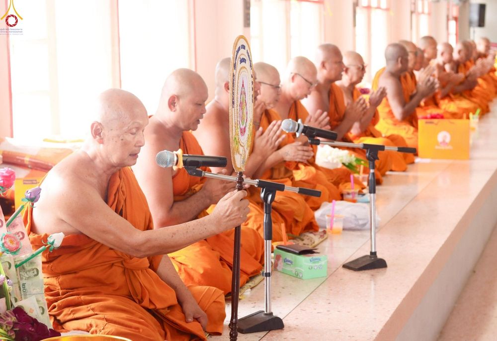 ภาพ No.250393:วันพุธที่ 8 ตุลาคม พ.ศ. 2568 พิธีทอดกฐินสามัคคีทั่วไทย 30,000 วัด โดยคณะศิษยานุศิษย์ บูชาธรรม 81 ปี หลวงพ่อธัมมชโย ณ วัดรางกำหยาด อ.บางเลน จ.นครปฐม