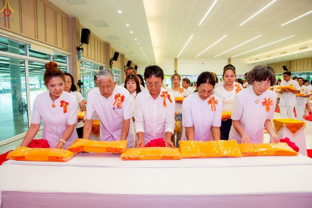 ภาพ No.268541:วันพฤหัสบดีที่ 23 ตุลาคม พ.ศ. 2568 พิธีทอดกฐินเพื่อสร้างสุขพิมาน ณ ศูนย์ปฏิบัติธรรมภาคใต้ บางกล่ำ สงขลา