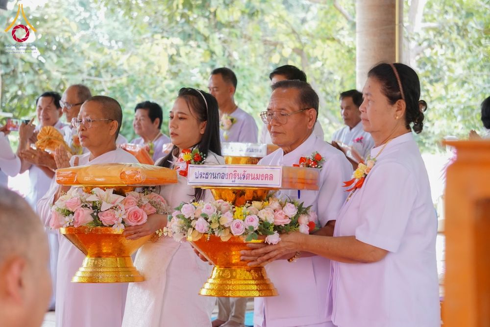 ภาพ No.169890:พิธีทอดกฐิน ณ วัดรัตนปทุม  จ.ร้อยเอ็ด ในโครงการกฐินสามัคคีทั่วไทย 30,000 วัด บูชาธรรม 80 ปี หลวงพ่อธัมมชโย โดยคณะศิษยานุศิษย์วัดพระธรรมกาย วันที่ 26 ตุลาคม พ.ศ. 2567