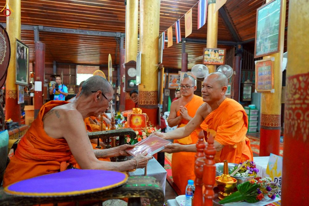 ภาพ No.277339:วันที่ 19 ตุลาคม พ.ศ. 2568 พิธีทอดกฐินสามัคคีทั่วไทย ณ วัดกลาง ต.เวียงใต้ อ.ปาย จ.แม่ฮ่องสอน โดยคณะศิษยานุศิษย์ บูชาธรรม 81 ปี หลวงพ่อธัมมชโย