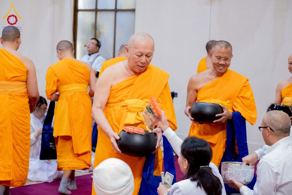 ภาพ No.274233:วันอาทิตย์ที่ 26 ตุลาคม พ.ศ. 2568  พิธีทอดกฐินธรรมชัย สร้างทุกสิ่ง ณ วัดพระธรรมกายออเรกอน ประเทศสหรัฐอเมริกา