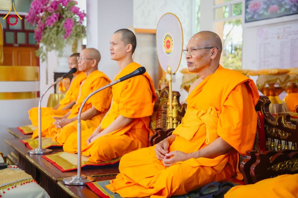 ภาพ No.171907:พิธีทอดกฐินสร้างพระเจดีย์ ประดิษสถานพระบรมสารีริกธาตุ ณ วัดกิ่วลม อ.ฮอด จ.เชียงใหม่ ในโครงการกฐินสามัคคีทั่วไทย 30,000 วัด บูชาธรรม 80 ปี หลวงพ่อธัมมชโย โดยคณะศิษยานุศิษย์วัดพระธรรมกาย วันที่ 26 ตุลาคม พ.ศ. 2567