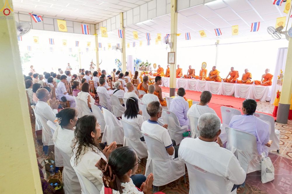 ภาพ No.262544:วันที่ 21 ตุลาคม พ.ศ. 2568 พิธีทอดกฐินสามัคคีทั่วไทย 30,000 วัด โดยคณะศิษยานุศิษย์ บูชาธรรม 81 ปี หลวงพ่อธัมมชโย ณ วัดต้นไทร ต.บางขัน อ.บางขัน จ.นครศรีธรรมราช