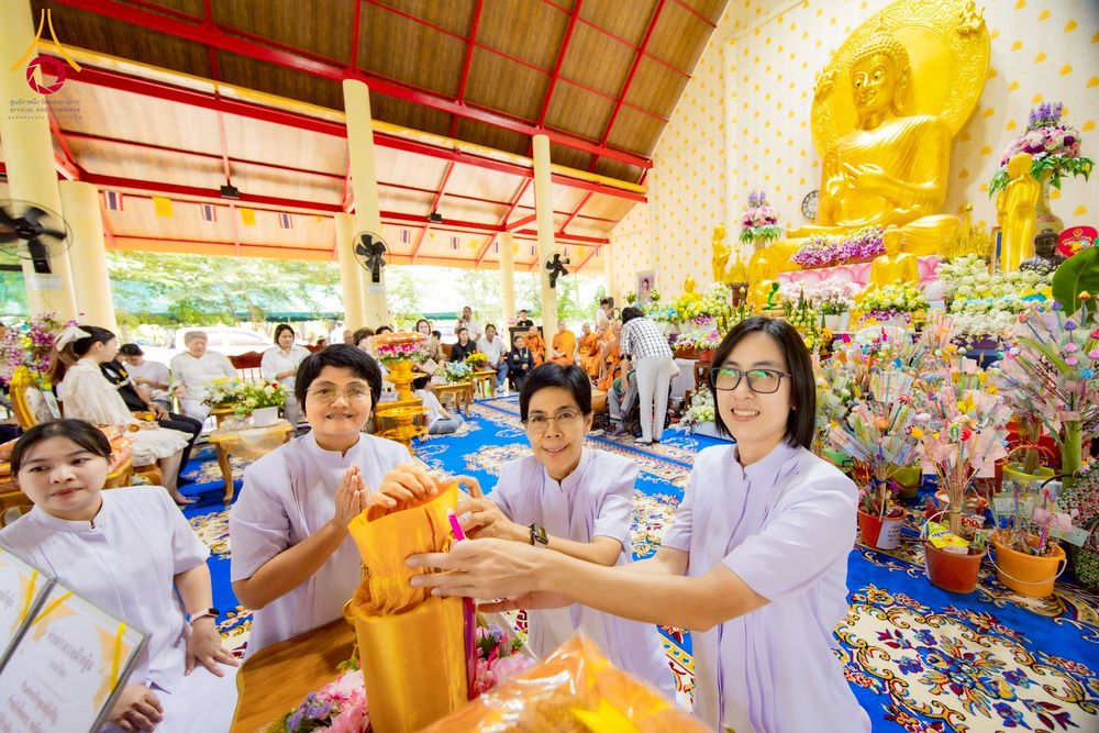 ภาพ No.276280:วันที่ 5 พฤศจิกายน พ.ศ. 2568 พิธีทอดกฐินสามัคคีทั่วไทย ณ สำนักสงฆ์สวนธรรมโกศล 2 อ.คลองหลวง จ.ปทุมธานี โดยคณะศิษยานุศิษย์ บูชาธรรม 81 ปี หลวงพ่อธัมมชโย