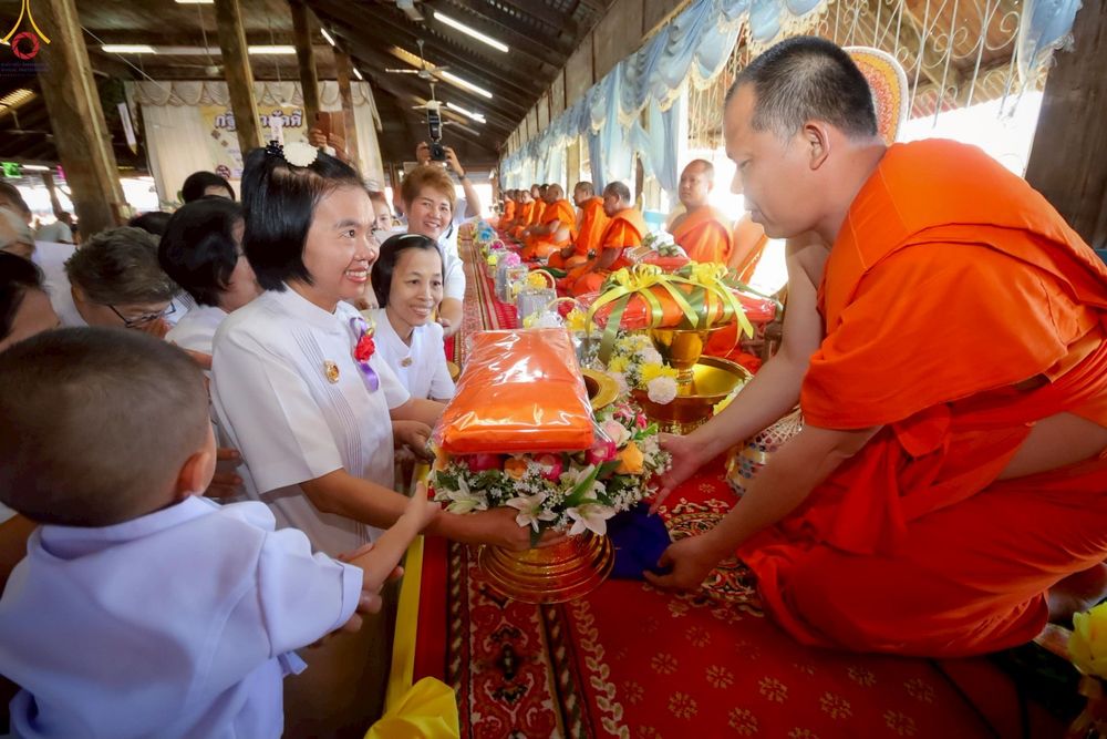 ภาพ No.271568:วันที่ 29 ตุลาคม พ.ศ. 2568 พิธีทอดกฐินสามัคคีทั่วไทย ณ วัดกำแพงงาม ต.บ้านกล้วย อ.เมือง จ.สุโขทัย โดยคณะศิษยานุศิษย์ บูชาธรรม 81 ปี หลวงพ่อธัมมชโย