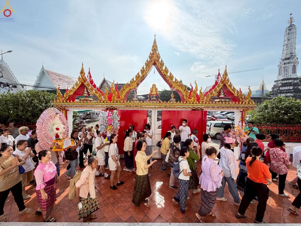 ภาพ No.252648:วันที่ 12 ตุลาคม พ.ศ. 2568 พิธีทอดกฐินสามัคคีทั่วไทย 30,000 วัด โดยคณะศิษยานุศิษย์ บูชาธรรม 81 ปี หลวงพ่อธัมมชโย ณ วัดฉัตรแก้วจงกลณี กรุงเทพมหานคร