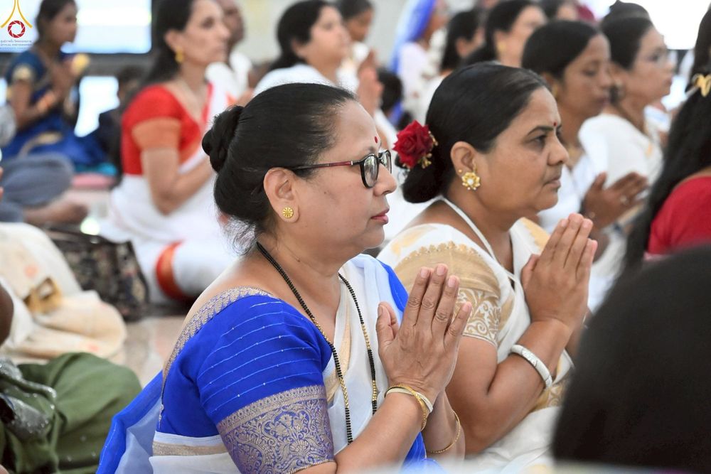 ภาพ No.263271:วันที่ 14 ตุลาคม พ.ศ. 2568 กฐินวัดถ้ำพุทธตรีรัศมี เมืองนาสิก รัฐมหาราษฎร์ ประเทศอินเดีย 