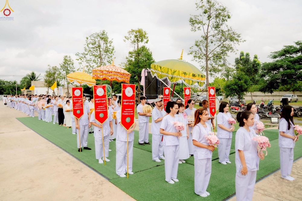 ภาพ No.266802:วันที่ 5 พฤศจิกายน พ.ศ. 2568 พิธีทอดกฐิน ณ อนุสรณ์สถานพระมงคลเทพมุนี  (สด จนฺทสโร) ผู้ค้นพบวิชชาธรรมกาย สถานที่ตั้งมโนปณิธานบวชตลอดชีวิต คลองบางนางแท่น ต.หอมเกร็ด อ.สามพราน จ.นครปฐม