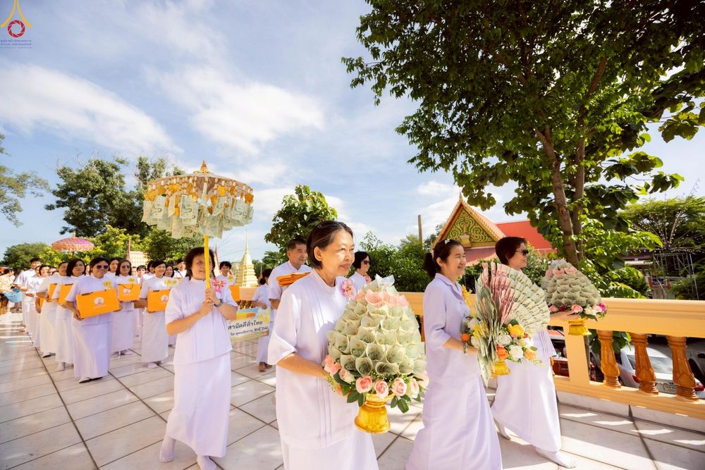 ภาพ No.259229:วันที่ 19 ตุลาคม พ.ศ. 2568 พิธีทอดกฐินสามัคคีทั่วไทย 30,000 วัด โดยคณะศิษยานุศิษย์ บูชาธรรม 81 ปี หลวงพ่อธัมมชโย ณ วัดบ้านพร้าวนอก ต.เชียงรากใหญ่ อ.สามโคก จ.ปทุมธานี