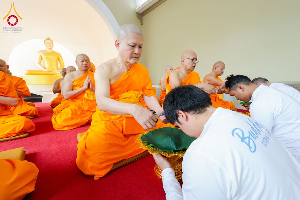 ภาพ No.336628:วันศุกร์ที่ 12 มิถุนายน พ.ศ. 2569 พิธีตัดปอยผมและพิธีปลงผมนาคธรรมทายาท  ภาคพื้นยุโรป รุ่นที่ 11   ณ วัดพระธรรมกายเบลเยียม ประเทศเบลเยียม