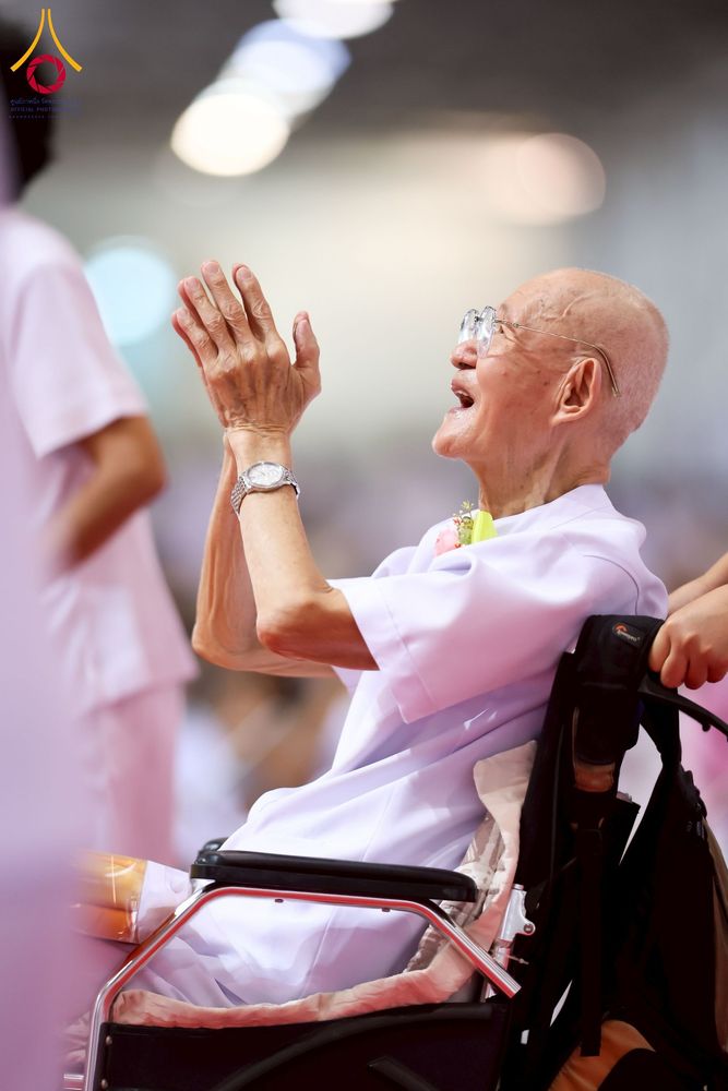 ภาพ No.264533:วันอาทิตย์ที่ 2 พฤศจิกายน พ.ศ. 2568 พิธีทอดกฐินสามัคคี ณ สภาธรรมกายสากล วัดพระธรรมกาย