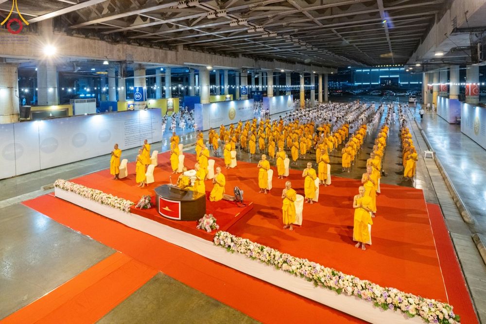 ภาพ No.154859:พิธีจุดประทีป, พิธีฉลองชัยสวดมนต์บทธัมมจักกัปปวัตนสูตร ณ มหารัตนวิหารคด วัดพระธรรมกาย วันอังคารที่ 17 กันยายน พ.ศ. 2567