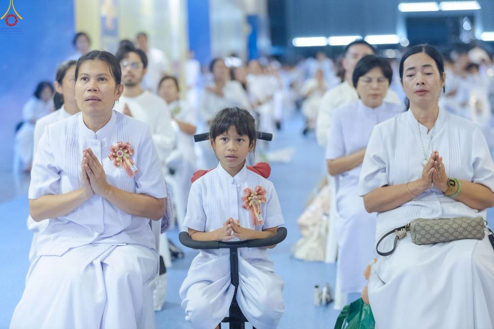 ภาพ No.244453:วันที่ 7 กันยายน พ.ศ. 2568 พิธีฉลองชัยสวดมนต์บทธัมมจักกัปปวัตตนสูตร 7,681,108,108 จบ ณ มหารัตนวิหารคด วัดพระธรรมกาย