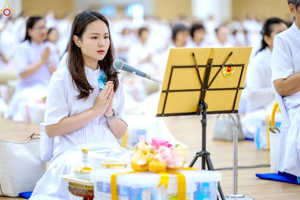 ภาพ No.280578:วันที่ 28 ธันวาคม พ.ศ.2568 พิธีถวายอุปกรณ์ทำความสะอาด ณ ห้องแก้วสารพัดนึก วัดพระธรรมกาย