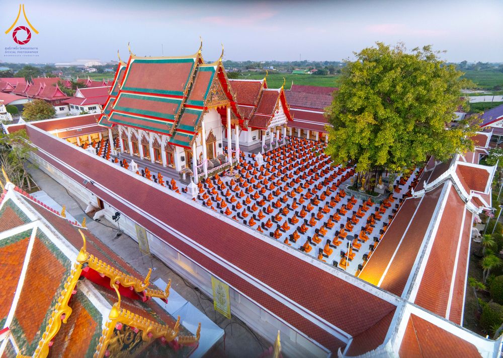 ภาพ No.294584:วันอาทิตย์ที่ 14 ธันวาคม พ.ศ.2568 พระธรรมยาตราปฏิบัติธรรมและถ่ายภาพหมู่ประวัติศาสตร์ ณ วัดสองพี่น้อง ต.ต้นตาล อ.สองพี่น้อง จ.สุพรรณบุรี ในโครงการธรรมยาตรา กตัญญูบูชา มหาปูชนียาจารย์ พระมงคลเทพมุนี(สด จนฺทสโร) พระผู้ปราบมาร อนุสรณ์สถาน 7 แห่ง ปีที่ 14