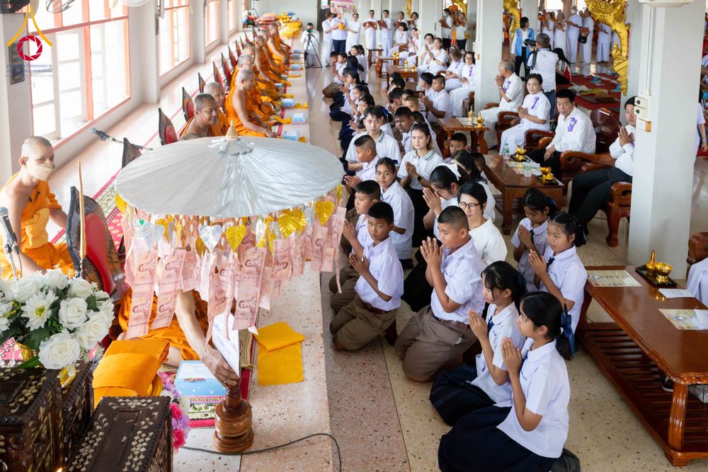 ภาพ No.300408:วันที่ 22 มกราคม พ.ศ. 2569 พิธีทอดผ้าป่าทำนุบำรุงศาสนสถาน ณ วัดรางกำหยาด ต.บางภาษี อ.บางเลน จ.นครปฐม ในโครงการธรรมยาตรา กตัญญูบูชา มหาปูชนียาจารย์ พระมงคลเทพมุนี(สด จนฺทสโร) พระผู้ปราบมาร อนุสรณ์สถาน 7 แห่ง ปีที่ 14