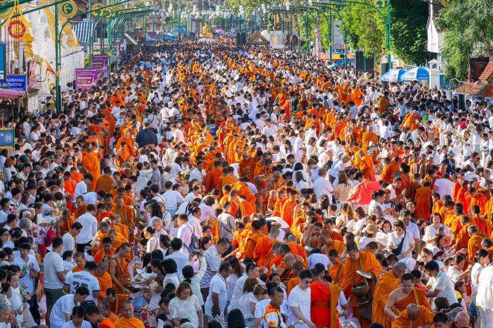 ภาพ No.311235:วันเสาร์ที่ 28 กุมภาพันธ์ พ.ศ. 2569 พิธีตักบาตรพระมหากุศล 11,250 รูป เฉลิมฉลอง 1,250 ปีศรีธรรมราชเจดีย์ สู่มรดกโลก ณ ถนนราชดำเนิน บริเวณหน้าวัดพระมหาธาตุวรมหาวิหาร อ.เมือง จ.นครศรีธรรมราช