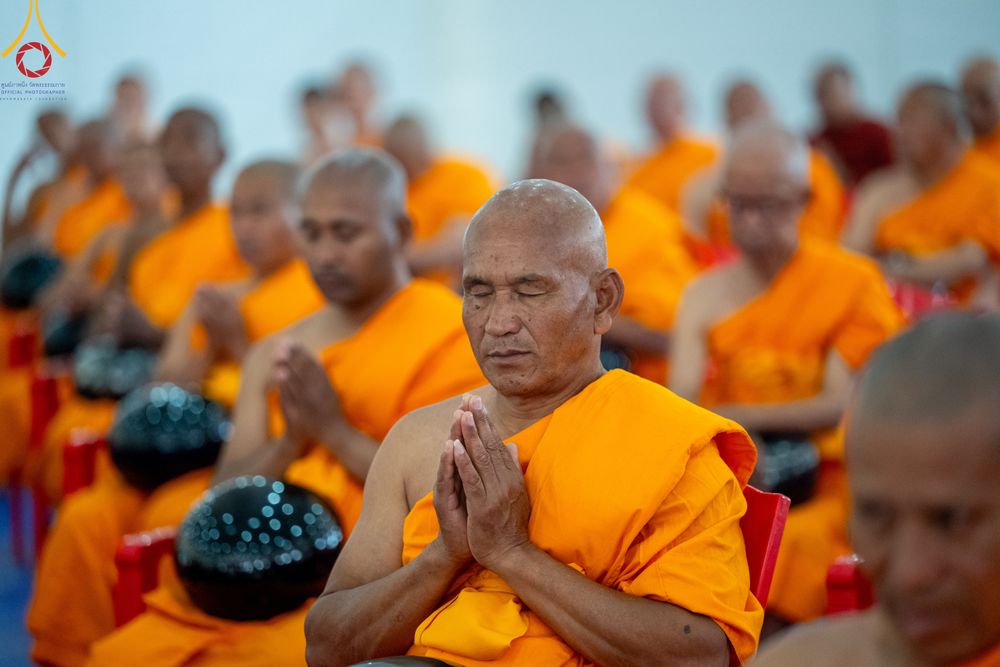 ภาพ No.314242:วันอังคารที่ 17 มีนาคม พ.ศ. 2569 พิธีตักบาตรฉลองสามเณรใหม่ 500 รูป  ณ มณฑลพิธีลุมพินี ประเทศเนปาล