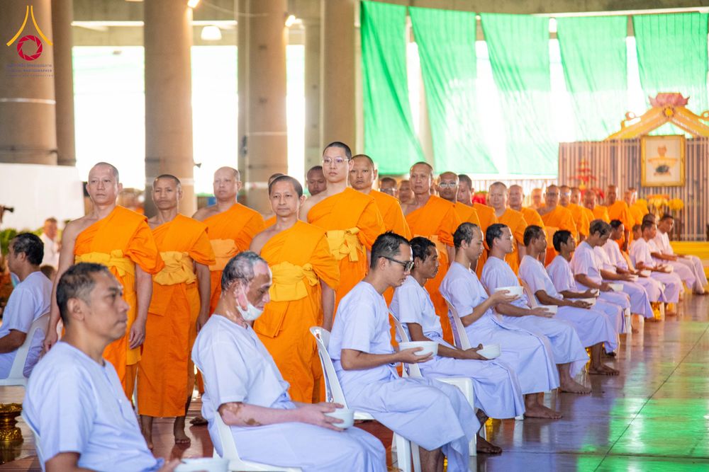 ภาพ No.293636:วันที่ 10 มกราคม พ.ศ. 2569 พิธีปลงผมธรรมทายาทบูชาธรรม 117  ปี คุณยายอาจารย์ฯ ณ วิหารคด วัดพระธรรมกาย ปทุมธานี