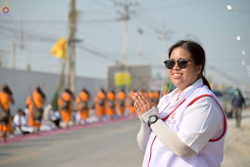 ภาพ No.306772:ภาพเบื้องหลังอาสาสมัครรวมใจ ชุดที่ 5 ในโครงการธรรมยาตรา กตัญญูบูชา มหาปูชนียาจารย์ พระมงคลเทพมุนี(สด จนฺทสโร) พระผู้ปราบมาร อนุสรณ์สถาน 7 แห่ง ปีที่ 14