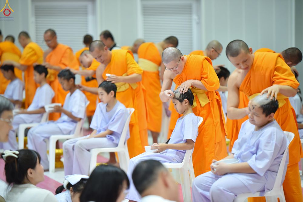 ภาพ No.316863:วันเสาร์ที่ 28 มีนาคม พ.ศ.2569 พิธีปลงผมนาคธรรมทายาท โครงการสามเณรยุวธรรมทายาท รุ่นที่ 34 โครงการสามเณรมัชฌิมธรรมทายาท รุ่นที่ 30 ณ มหารัตนวิหารคด 13 วัดพระธรรมกาย