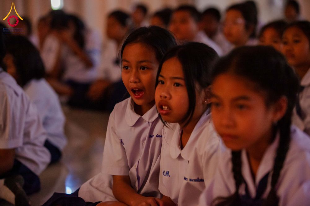 ภาพ No.282082:วันศุกร์ที่ 19 ธันวาคม พ.ศ. 2568 พิธีมอบโล่และใบประกาศเกียรติคุณ โครงการเจริญพระพุทธมนต์ธัมมจักกัปปวัตตนสูตร และวันรวมพลังเด็กดีV-Star ดาวแห่งความดี ผู้นำฟื้นฟูศีลธรรมโลกจังหวัดสระบุรี ณ ศูนย์ปฏิบัติธรรมสระบุรี