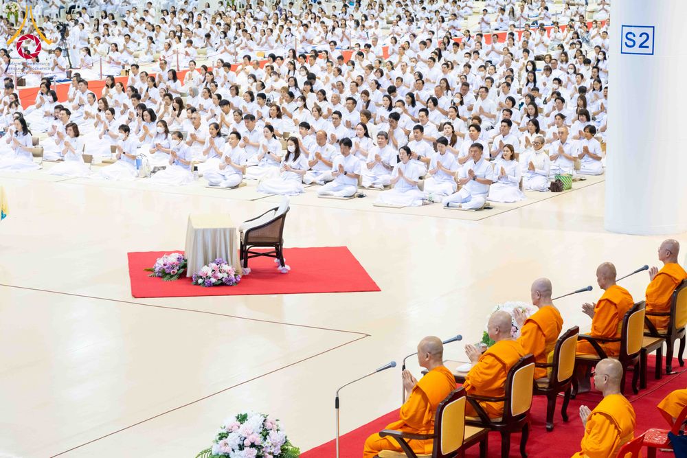 ภาพ No.308408:วันที่ 1  กุมภาพันธ์ พ.ศ. 2569 พิธีบูชาข้าวพระอาทิตย์ต้นเดือน ณ สภาธรรมกายสากล วัดพระธรรมกาย