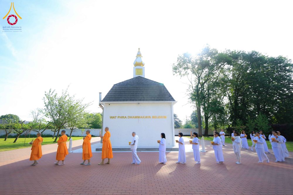 ภาพ No.328689:วันอาทิตย์ที่ 10 พฤษภาคม พ.ศ. 2569 พิธีสักการะพระบรมสารีริกธาตุ ณ วัดพระธรรมกายเบลเยียม